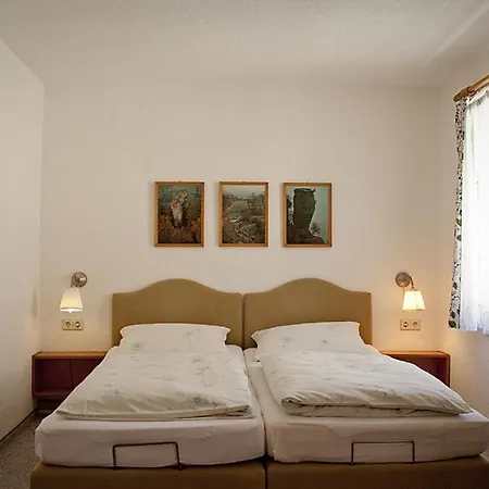 Berghof Otel *